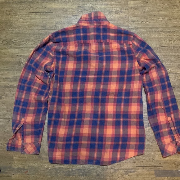 Bass Pro Shops Natural Reflections Acid Wash Plaid Long-Sleeve Shirt, Red Barn - Picture 7 of 7